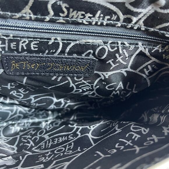 Betsey Johnson tricolor Crossbody bag Pink,beige & Black gold tone hearts accent - Picture 12 of 15